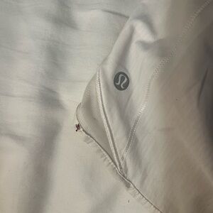 Lululemon, hotty hot shorts, 2.5 in, lowrise